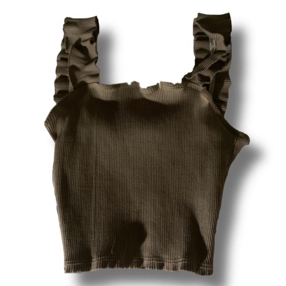 Ruffle crop top